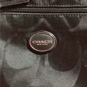 Pre owned Gateway Signature Nylon file bagCoach # F77408